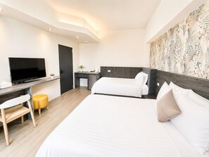 1 bedroom, desk, blackout drapes, free WiFi - Mo BnB (Taichung)