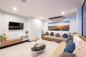 Lobby sitting area - Sita Krabi Hotel (Krabi)
