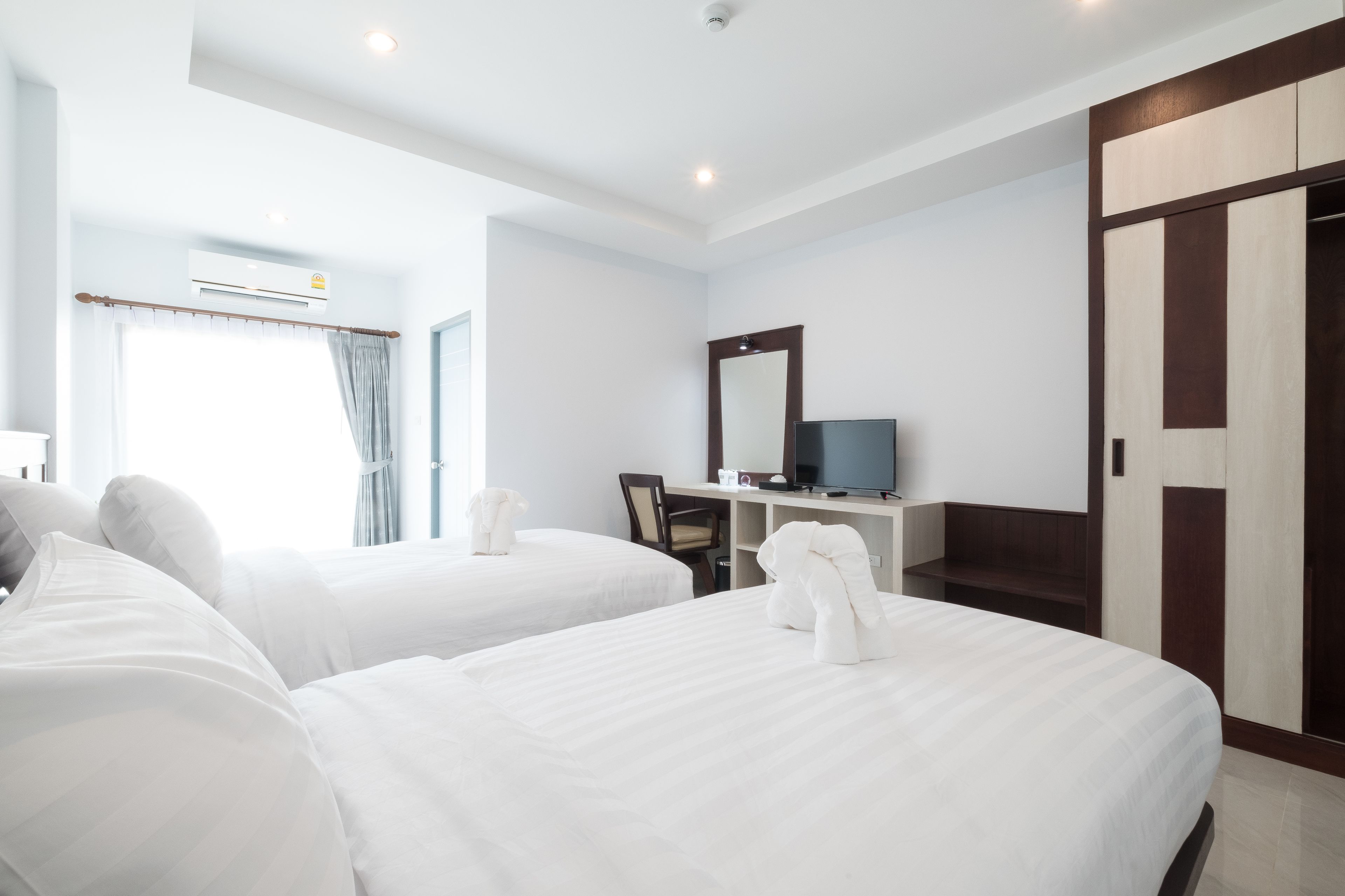 1 bedroom, desk, blackout curtains, free wifi