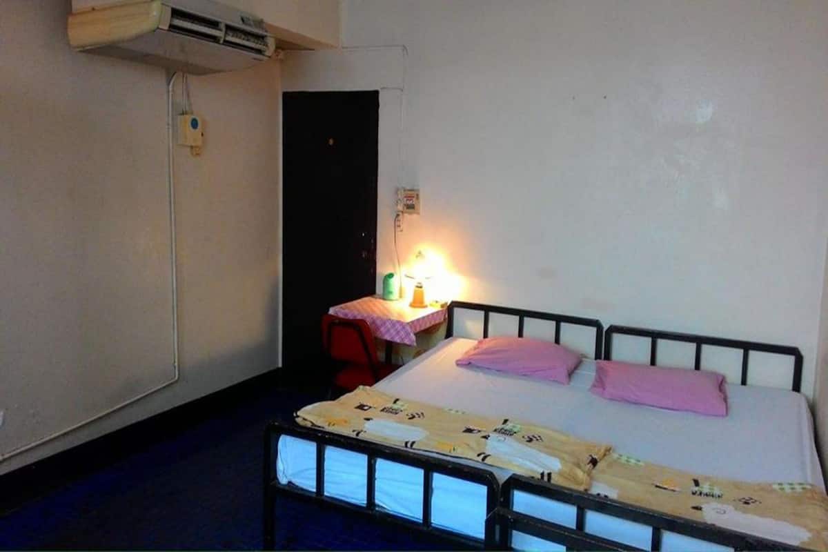 Standard Double Air-Con Room | Safe på rommet, skrivebord, wi-fi (inkludert) og sengetøy