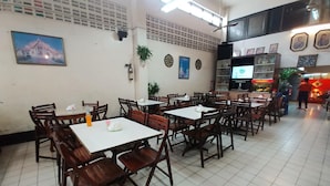 Unclassified image, 4 of 57, button - Prasuri Guest House (Bangkok)