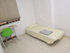 Apartment, 4 Schlafzimmer | 4 Schlafzimmer, Schreibtisch, Bügeleisen/Bügelbrett