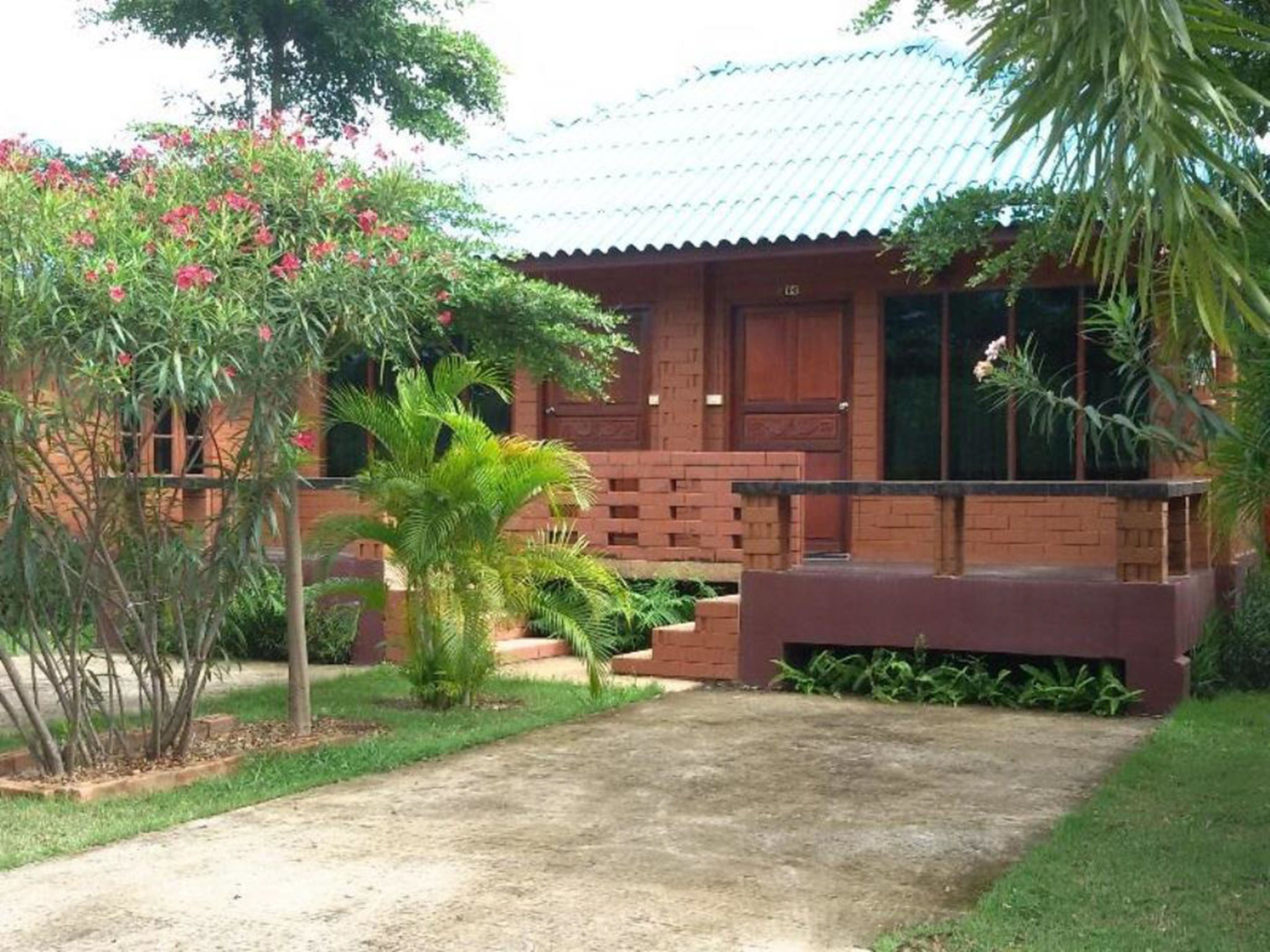 2 Bedroom House | โต๊ะทำงาน, ผ้าม่านกันแสง, Wi-Fi ฟรี