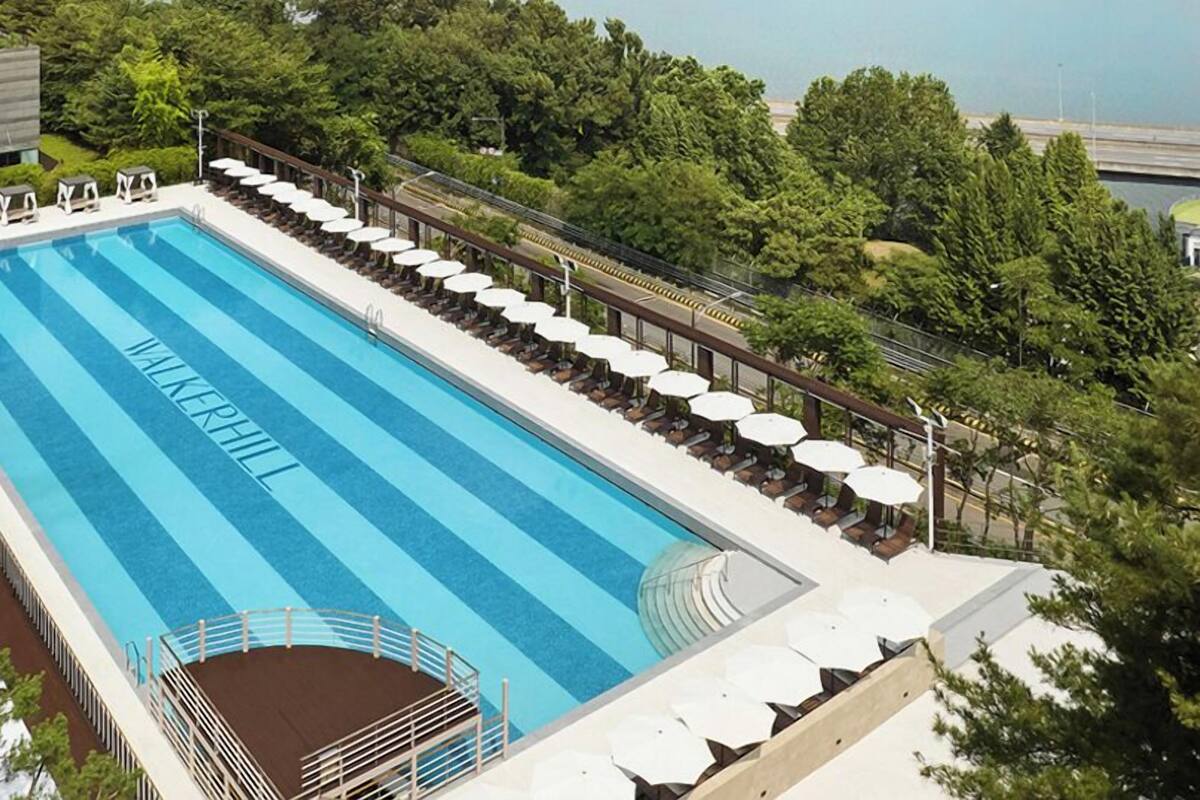 1 bedroom, premium bedding, free minibar items, in-room safe