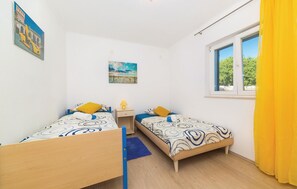 3 chambres, lit parapluie, Wi-Fi gratuit, draps fournis