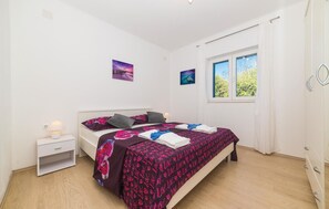 3 habitaciones, cuna de viaje, wifi gratis y ropa de cama 