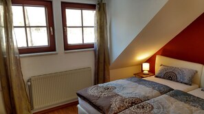 2 bedrooms, iron/ironing board, free WiFi, bed sheets - Pure tranquility at the Stromberg golf course (Stromberg)