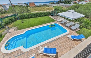 A heated pool - Beautiful home in Kastel Kambelovac (Kastel Kambelovac)