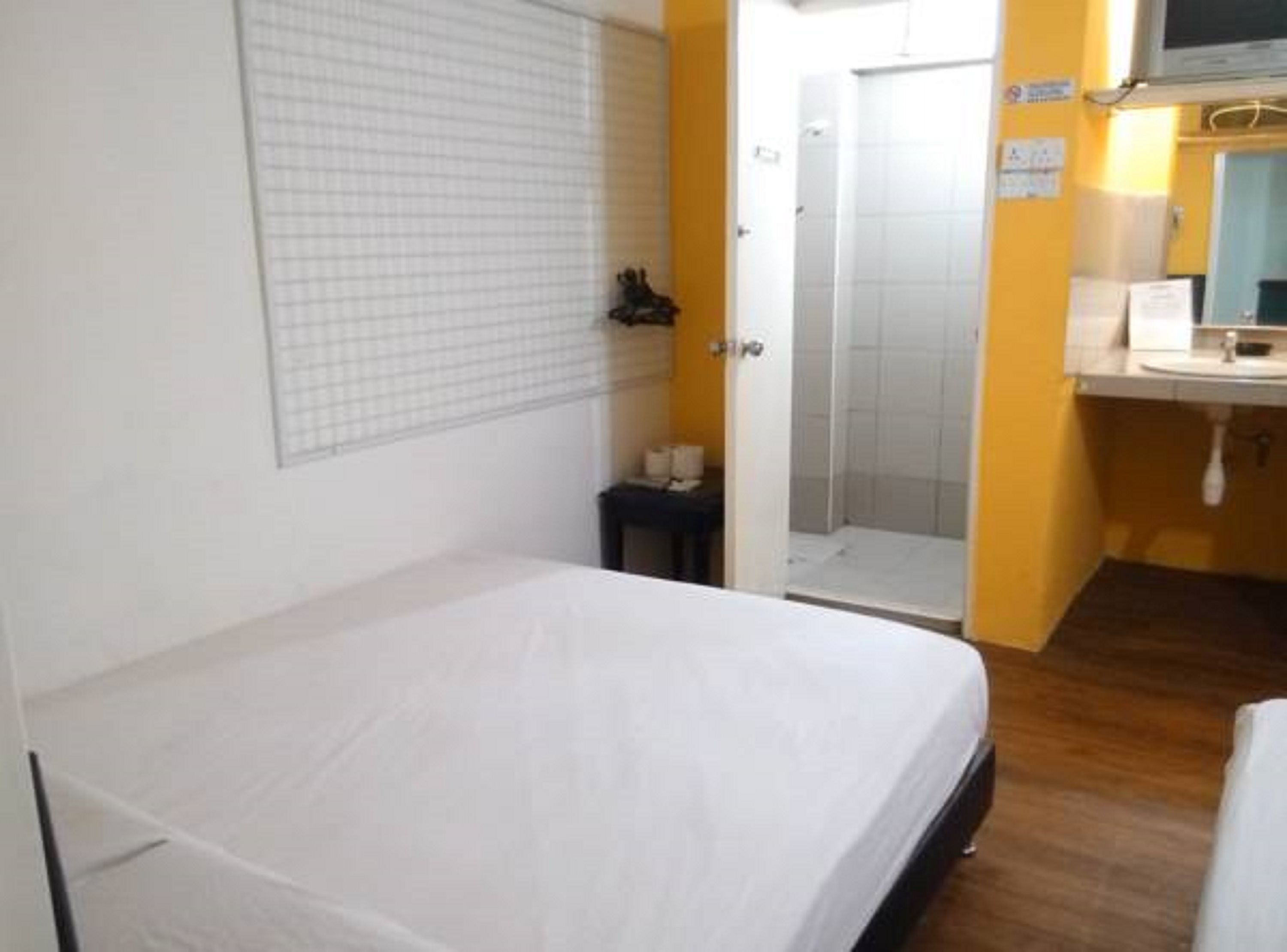 family room, no windows | iron/ironing board, free wifi