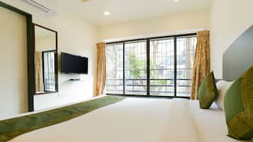 Standard Double or Twin Room | Iron/ironing board, free WiFi