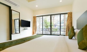Kamar Double atau Twin Standar | Setrika/meja setrika dan Wi-Fi gratis