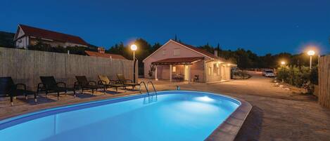 Piscine extérieure