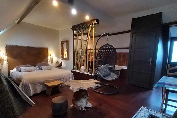 Double Room (Ondine ) | 1 bedroom, soundproofing, WiFi (free), bed sheets