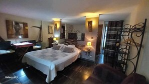 Chambre double (Aphrodite) | 1 yatak odası, ses yalıtımı, ücretsiz kablosuz İnternet, çarşaf takımı