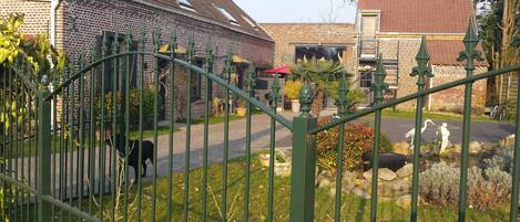 Entrée de l’hébergement