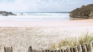 Beach - Independent house with beautiful garden near Le Palais (Le Palais)