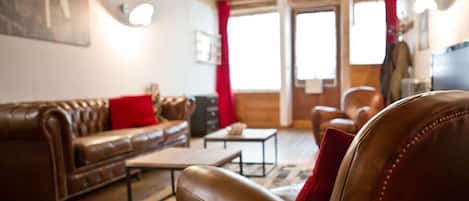 Televisie, boeken en een stereo