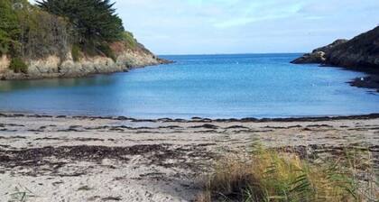 Beachside Retreat with Garden - 2 Houses, Fireplace, WiFi, Near Port Fouquet