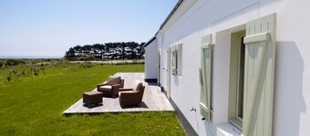 Modern house with garden and wifi in Locmaria