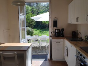 Kühlschrank, Mikrowelle, Geschirrspüler