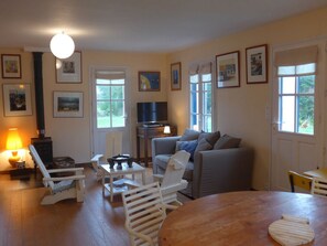 Living area - Lovely house near the beach, pets allowed (Sauzon)