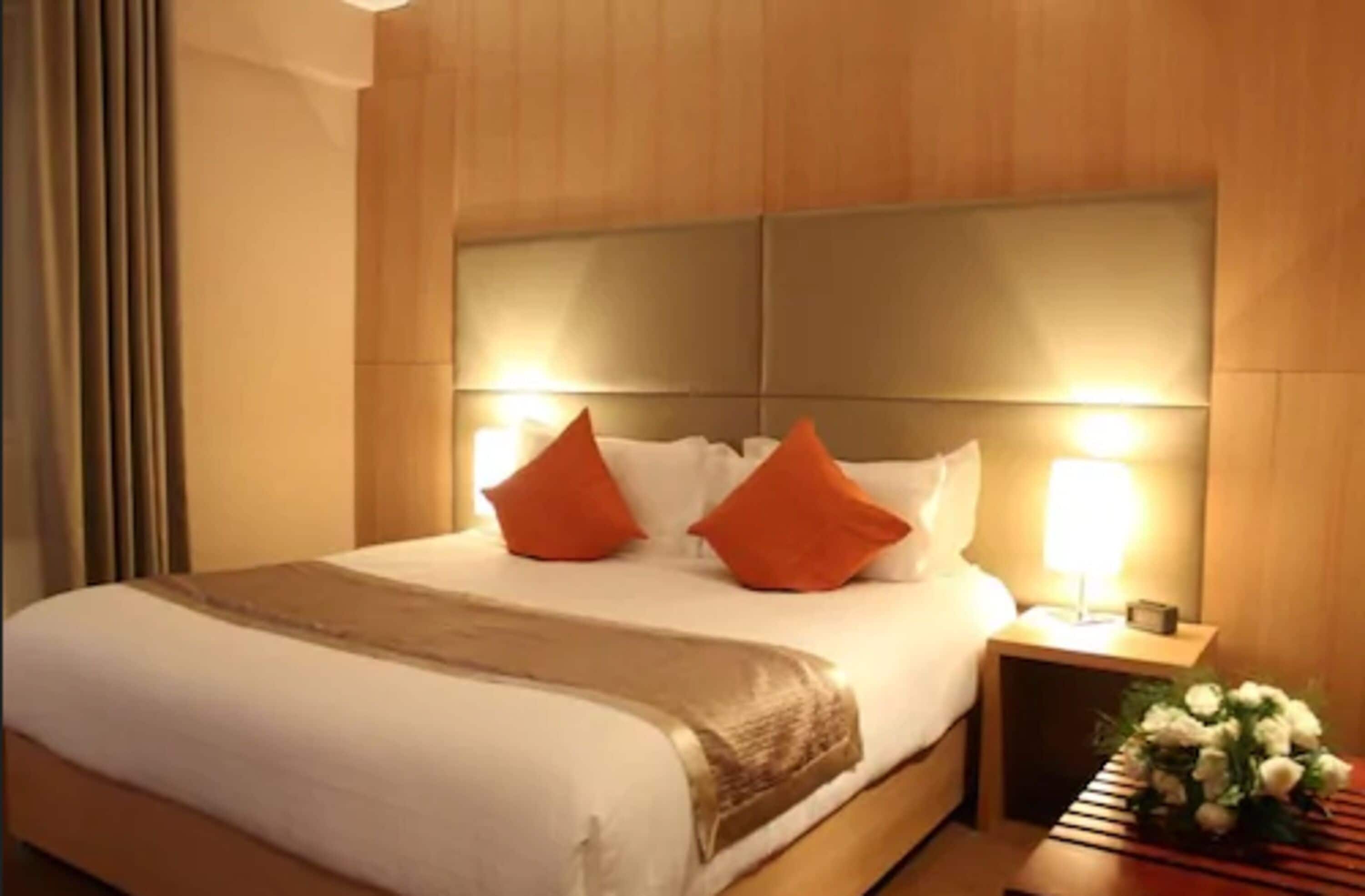 minibar, in-room safe, desk, blackout curtains