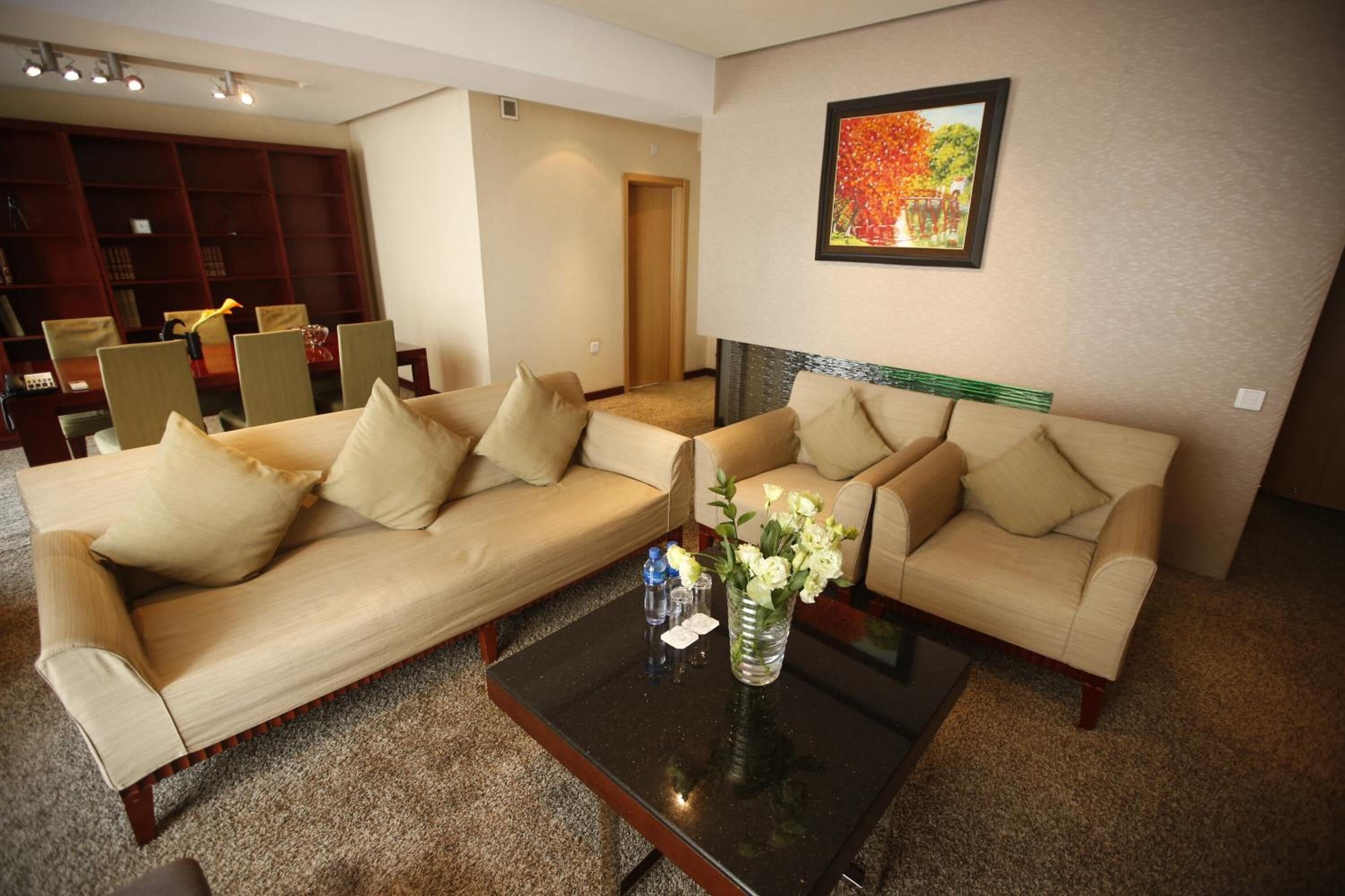 40-inch smart tv with digital channels, tv