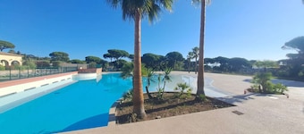 GASSIN / PARC OASIS : CALIFORNIAN STYLE HOUSE FOR 8 PEOPLE NEAR SAINT-TROPEZ