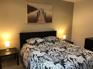3 habitaciones, tabla de planchar con plancha y wifi