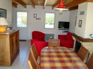 Interior - Calm house 2 bedrooms, near beach in Bangor (Bangor)