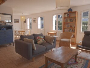 Fireplace - Typical house near wild coast - Pets allowed (Locmaria)