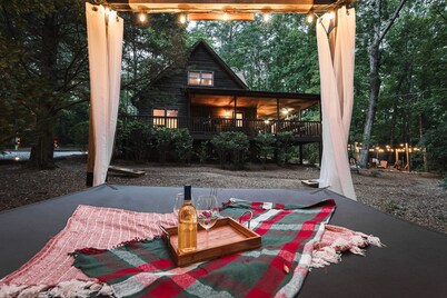 Porch Evenings & Slow Mountain Mornings