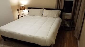 3 bedrooms, in-room safe, iron/ironing board, free WiFi