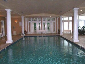 Indoor pool, a heated pool - C709 Sleeps 6! King/Bunks/sofa sleeper,Gulffront,WIFI, NO SMOKING (Gulf Shores)