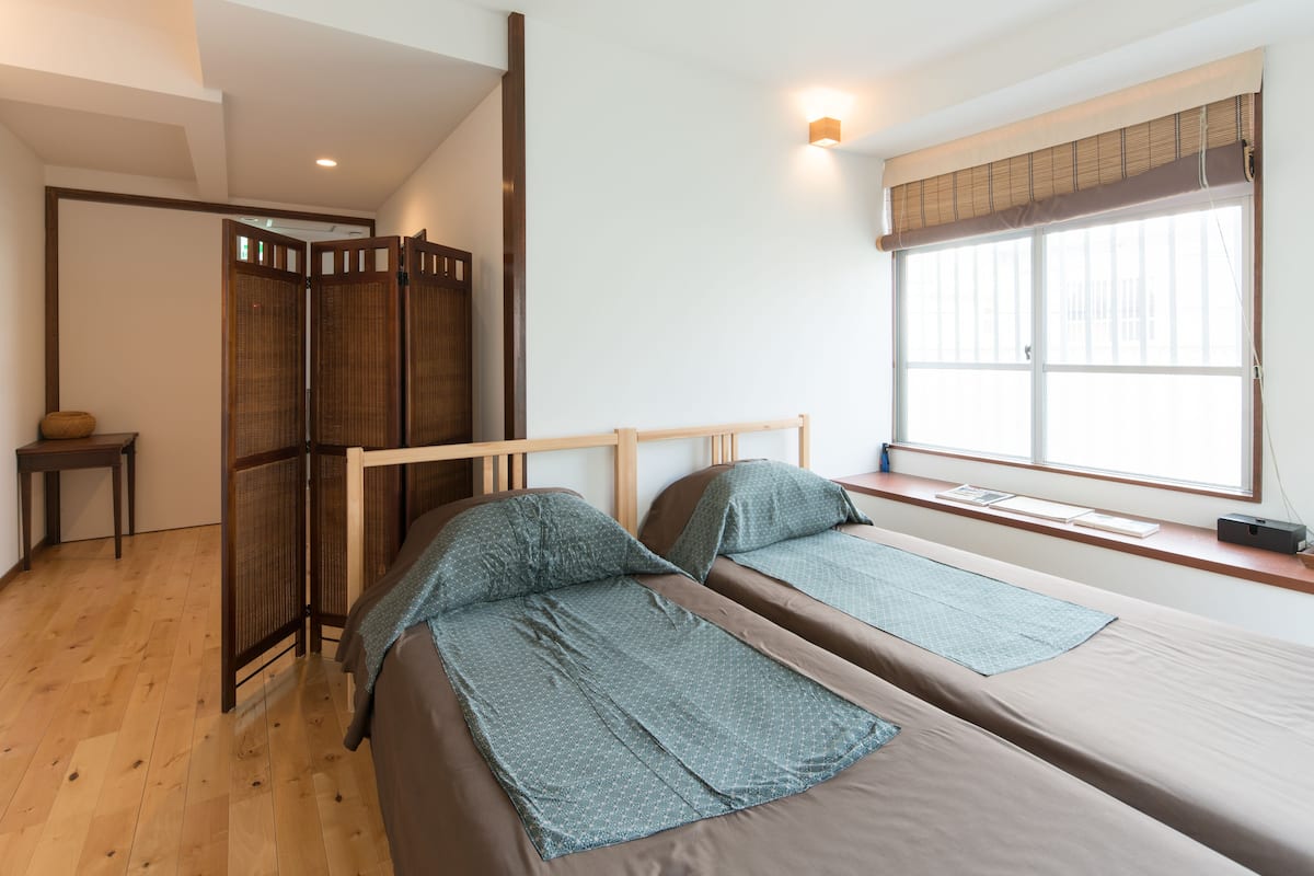 Zimmer (KAME) | 4 Schlafzimmer, individuell dekoriert, kostenloses WLAN, Bettwäsche