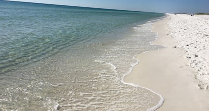 Great Location! Perfect View!