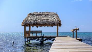Ubicación a pie de playa, tumbonas y toallas de playa