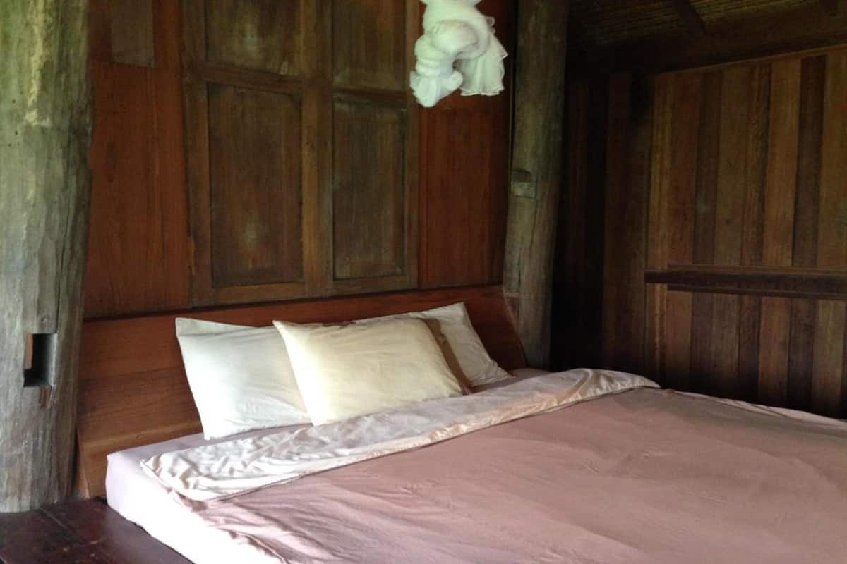 Cottage with Fan
