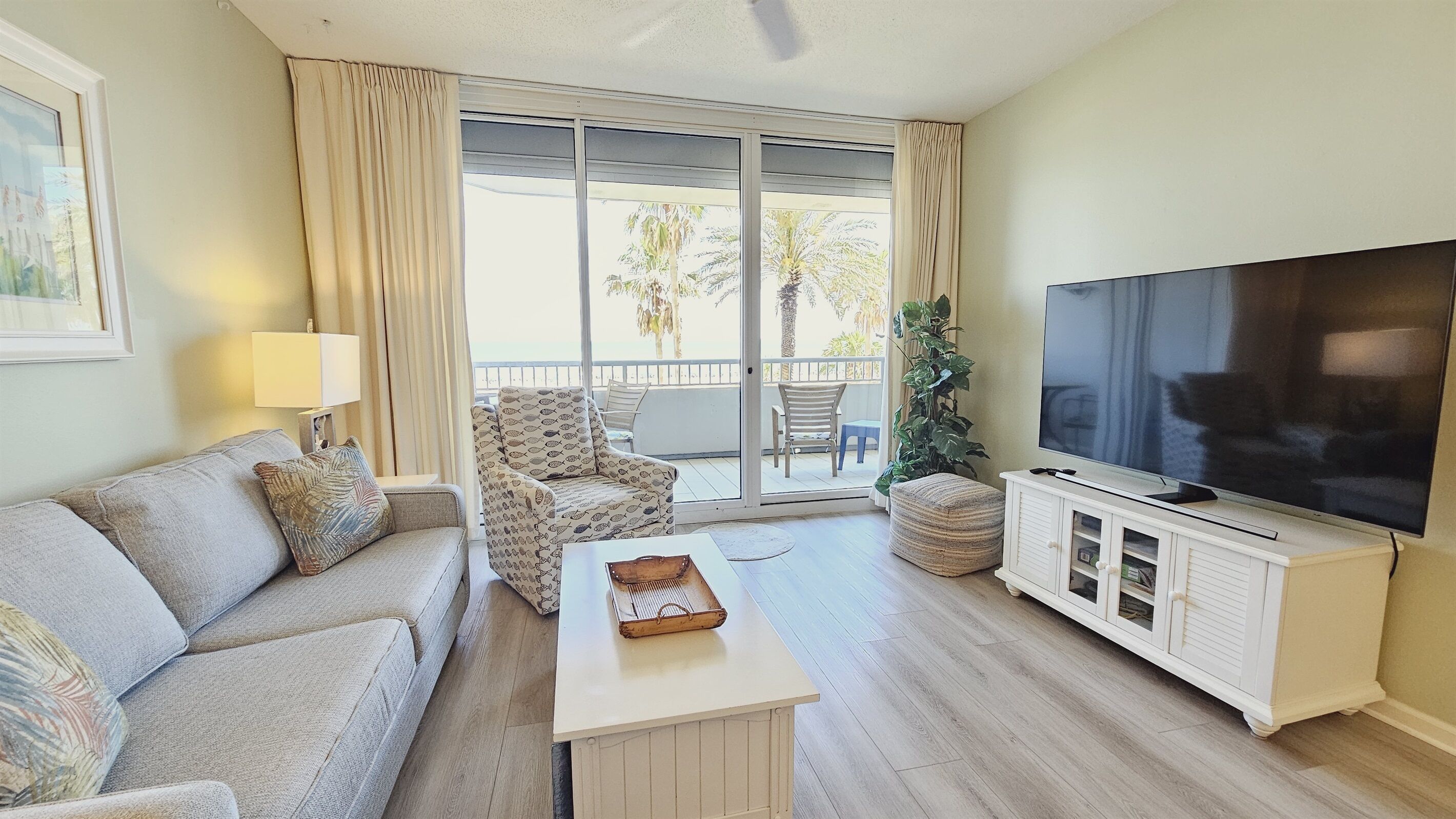 Smart TV, DVD player, foosball, table tennis