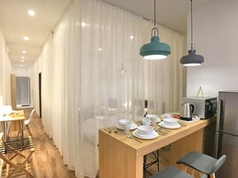 Room, 2 Bedrooms | Living area