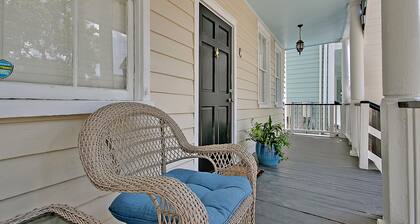 Great Downtown Charleston Location!