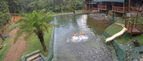 Alberca al aire libre