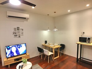 Room, 2 Bedrooms | In-room dining - iBook7 - 2 Bedroom Gurney Studio Suite by iBook Homestay (George Town)