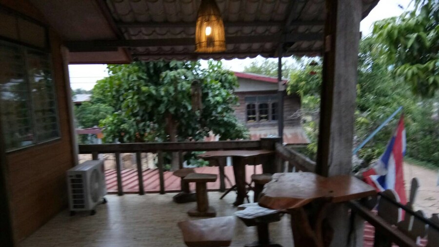 Heuan Kru Noi Homestay