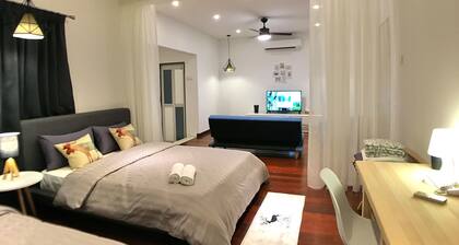 iBook8 Superior 1 Bedroom Gurney Suites by iBook Homestay