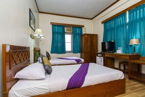 Minibar, desk, free WiFi