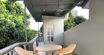 iBook10 Deluxe Loft Suite Room by iBook Homestay