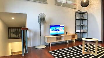 套房 | 客廳 | 平面電視