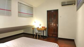 1 bedroom, desk, iron/ironing board, free WiFi