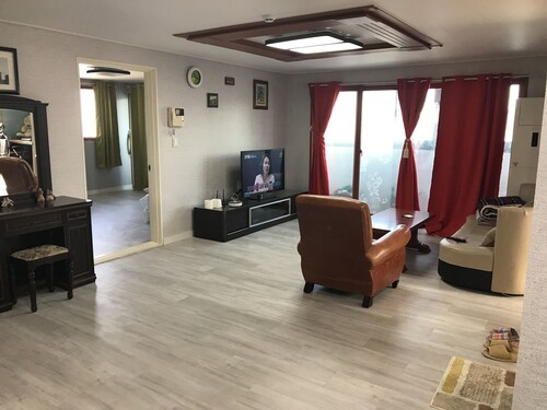 The House of Gallery